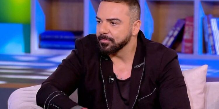 Στο νοσοκομείο ο Τριαντάφυλλος: Αναβλήθηκαν οι εμφανίσεις του – Δύσκολες ώρες για τον  τραγουδιστή