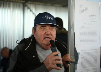 Απίστευτες βρισιές Ανεστίδη για Μητσοτάκη μπροστά στους δημοσιογράφους (video)