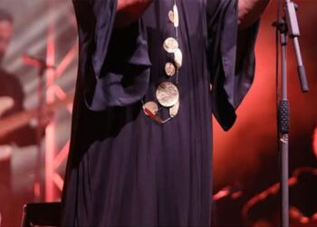 Πασίγνωστη Ελληνίδα τραγουδίστρια διαγνώστηκε με καρκίνο – Το ανακοίνωσε: «Διαγνώστηκα με καρκίνο στον τράχηλο»