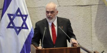 Έντι Ράμα στην Κνεσέτ: Είμαι Καθολικός, τα δύο μεγαλύτερα παιδιά μου Ορθόδοξα και το μικρότερο μπορεί να γίνει Ιουδαίος