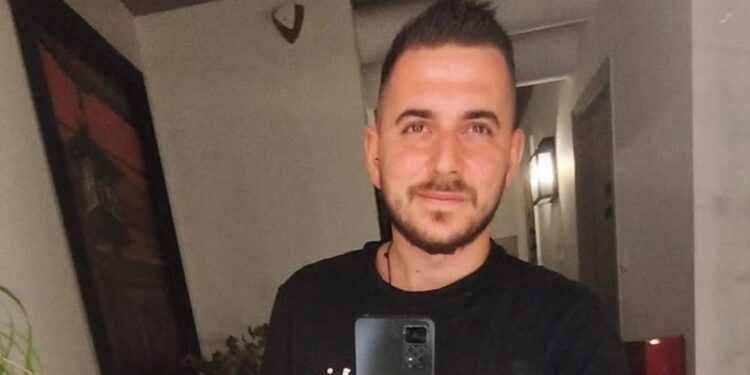 Alldaynews.gr Τροχαίο με Έλληνες οπαδούς του ΠΑΟΚ: Τα πρόσωπα της τραγωδίας στη Ρουμανία – «Πήρα τηλέφωνο και μου είπαν ότι ο αδερφός μου πέθανε»