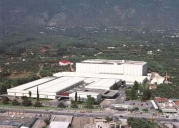 Καρέλιας: Το ασύλληπτο ποσό που μοίρασε και φέτος στους εργαζόμενους του – Έκτακτες παροχές σε φορείς και ιδρύματα