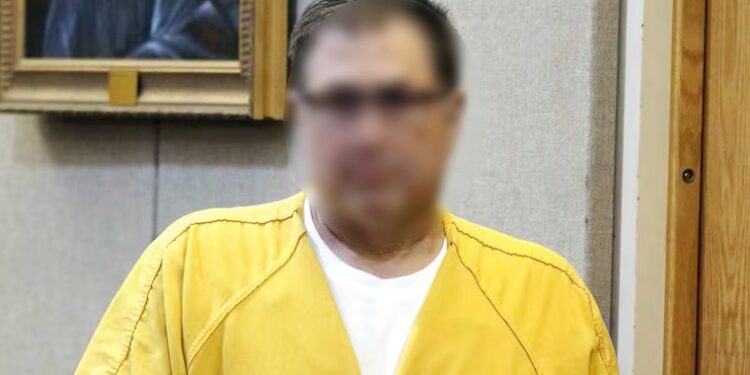 Επιχειρηματίας κατηγορείται ότι σκότωσε τον αδελφό του, τη σύζυγο και τα ανίψια του, πριν τους βάλει φωτιά (video)