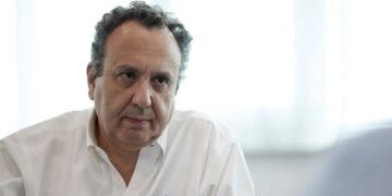 «Ο Καποδίστριας μας μάρανε»: Ο Χωμενίδης έκανε το πιο ουσιαστικό σχόλιο με αφορμή την ταινία του Σμαραγδή