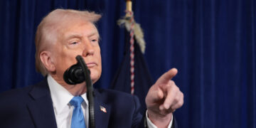 Reuters: Το σχέδιο Τραμπ για να εξαγοράσει τη Γροιλανδία – Σκοπεύει να δώσει έως 100.000 δολάρια στους κατοίκους