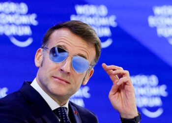 Alldaynews.gr Ο Μακρόν με βίντεο βάζει τέλος στα social media για παιδιά κάτω των 15 ετών στη Γαλλία – Stop και στα κινητά στα σχολεία