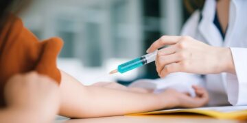 Μία μόνο ένεση μετατρέπει το ανοσοποιητικό σε “μηχανή καταστροφής” του καρκίνου