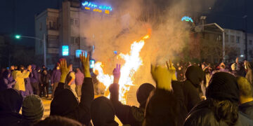 «Διαδηλωτές σκοτώνονται εξ επαφής, πτώματα στοιβάζονται σε σάκους» στο Ιράν – Σκληρή καταστολή και «γρήγορες» δίκες (video)