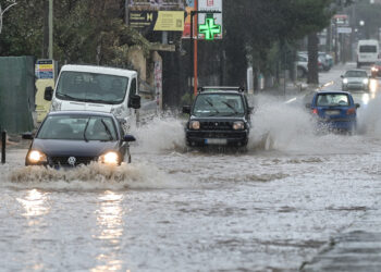 Προειδοποίηση για πανελλαδική κακοκαιρία με ισχυρά φαινόμενα από το Σάββατο μέχρι το βράδυ της Δευτέρας – Δείτε χάρτες