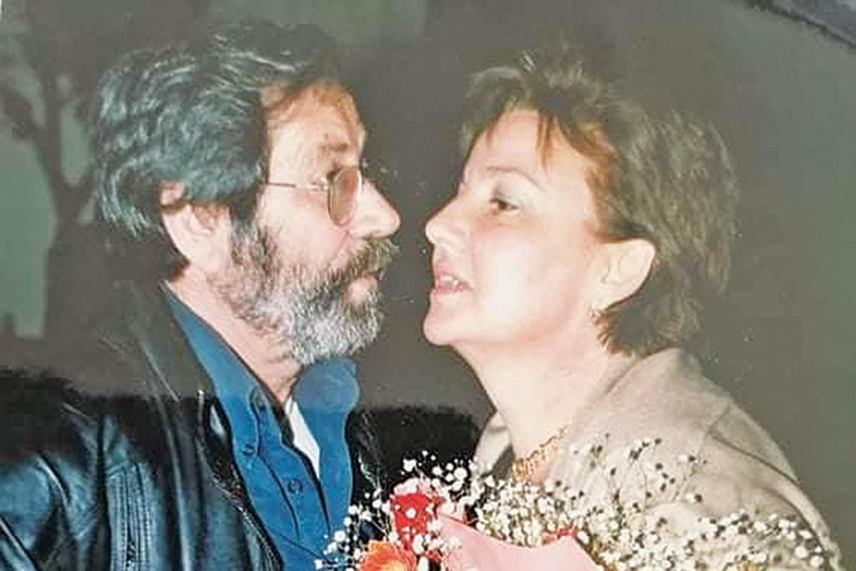 Πώς είναι σήμερα στα 90 ο ηθοποιός που έπαιξε σε δεκάδες ελληνικές ταινίες 9 kapios 3