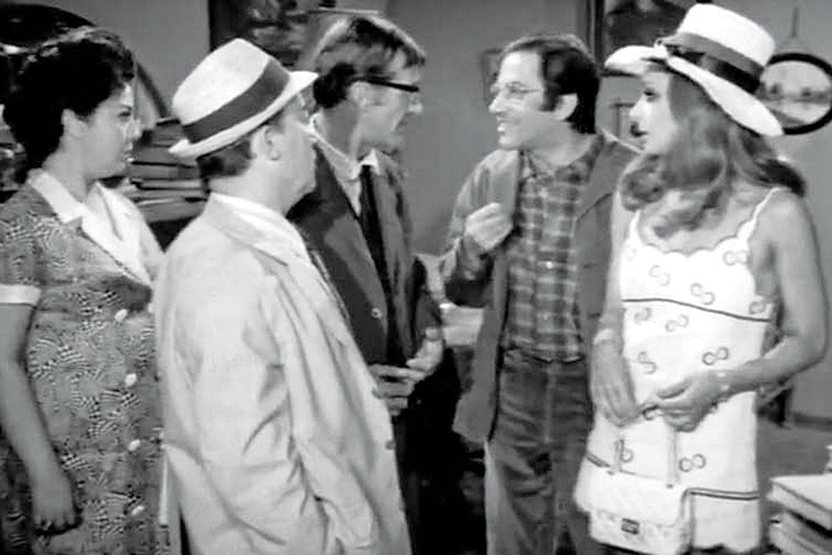 Πώς είναι σήμερα στα 90 ο ηθοποιός που έπαιξε σε δεκάδες ελληνικές ταινίες 4 kapios 8