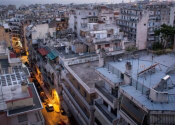 Η πρώτη κοινωνική κατοικία δόθηκε σε μονογονεϊκή οικογένεια