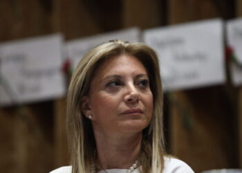 Alldaynews.gr Μαρία Καρυστιανού: «Κουρελόχαρτο το Σύνταγμα, καταργήστε το Αρθρο 86» – Η συμφωνία ΕΕ-Mercosur και ο Νίκος Δένδιας