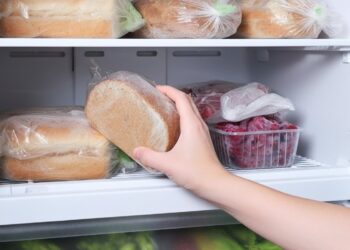 Ψωμί στην κατάψυξη: Το συχνό λάθος που απειλεί την υγεία