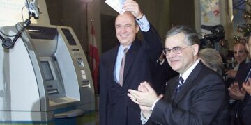 Ένας χρόνος χωρίς τον Κώστα Σημίτη: Σαν σήμερα, 05 Ιανουαρίου 2025 «φεύγει» από τη ζωή