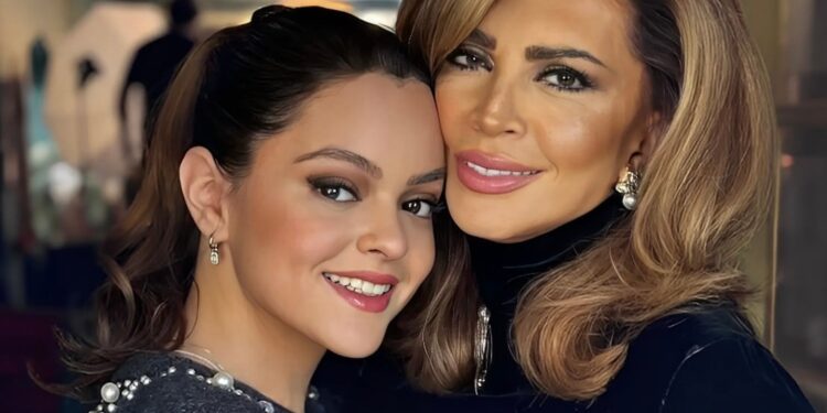 Alldaynews.gr Μιμή Ντενίση: Ποζάρει με την κόρη της, Μαριτίνα και στέλνει ένα ηχηρό μήνυμα για το νέο έτος