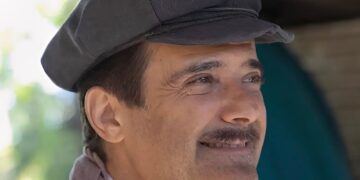 Ο Γεράσιμος Γεννατάς σε μπλόκο αγροτών: «Βλέπουμε μόνο τρακτέρ, ούτε αυτοκίνητα πολυτελείας, ούτε Ferrari»