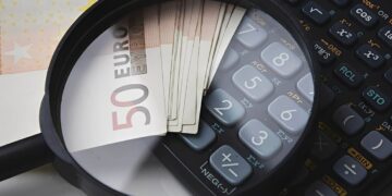 Δέκα «μαχαίρια» στις συντάξεις – Πώς χιλιάδες άνθρωποι θα χάσουν 3,5 δισ. ευρώ μέσα στο 2026