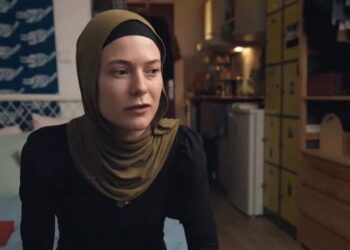 Φοιτήτριες δέχθηκαν να ζήσουν σε δομή με 125 πρόσφυγες για να «βοηθήσουν την ένταξή τους» και έπεσαν θύματα βιασμού