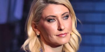 Αργεί το εξιτήριο για τη Σία Κοσιώνη – «Για να επανέλθει τελείως θα χρειαστούν μήνες», λέει ο Γιώργος Λιάγκας