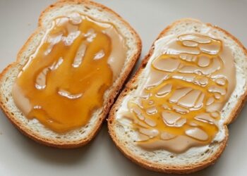 Θαύμα ζωής: Τι θα συμβεί στο σώμα σας αν τρώτε μία κουταλιά ταχίνι με μέλι την ημέρα