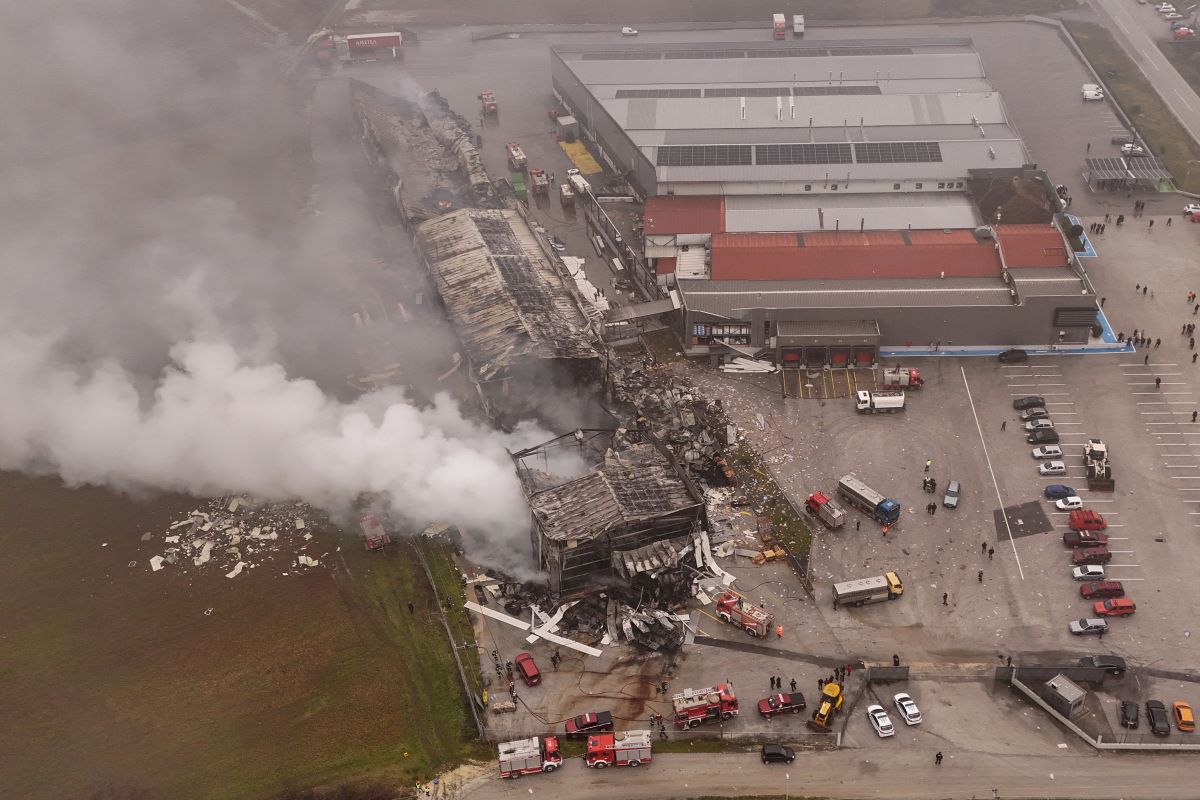 Φωτιά στο εργοστάσιο «Βιολάντα»