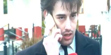 Alldaynews.gr Σοκάρει ο γιος της Βούλας Μπουκουβάλα: «Καιγόταν για ώρες στους 1.000 βαθμούς, κάποιοι μας τη στέρησαν»