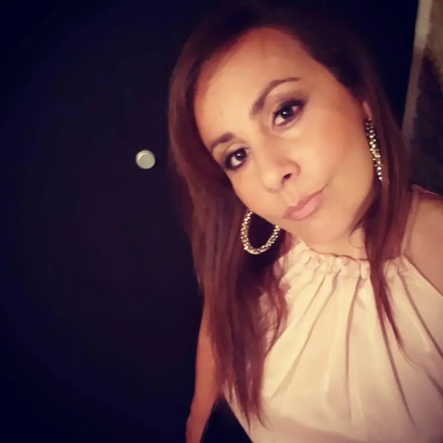 violanta thyma in 2 2