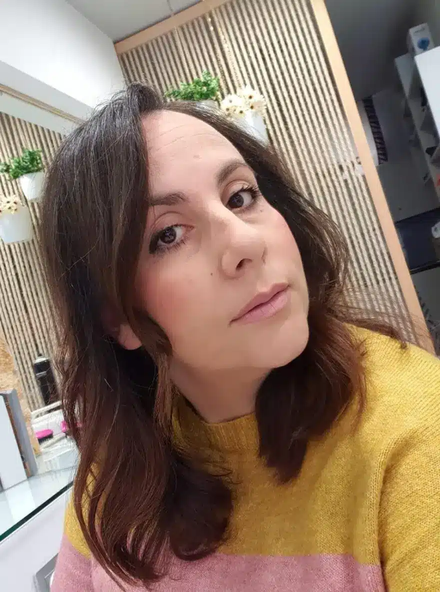 violanta thyma in 4 2