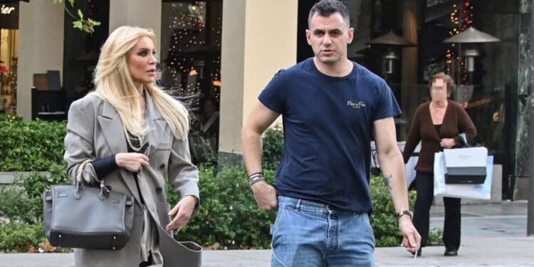 Kατερίνα Καινούργιου και Παναγιώτης Κουτσουμπής πήγαν στην Αίγινα για να προσκυνήσουν στον Άγιο Νεκτάριο