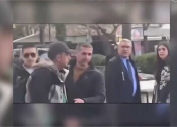 Χυδαία επίθεση στον Πάνο Ρούτσι: «Κάνε καμία απεργία – Ρε κάθαρμα» (video)