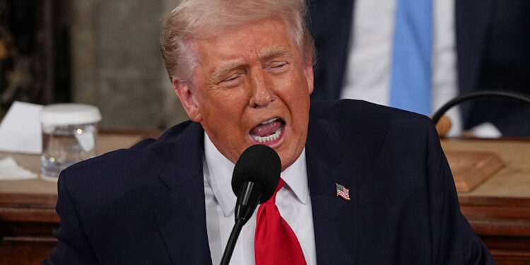 Τραμπ για επίθεση στο Ιράν: «Θα εξαλείψουμε τις απειλές» – Τι γνωρίζουμε έως τώρα για το «χτύπημα» από ΗΠΑ και Ισραήλ