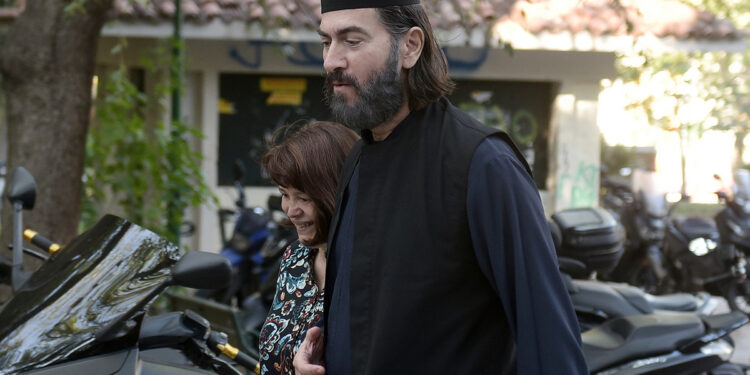 Πατήρ Αντώνιος: «Μας διαπόμπευσαν με κατασκευασμένα στοιχεία – Η Κιβωτός καταστρέφεται»