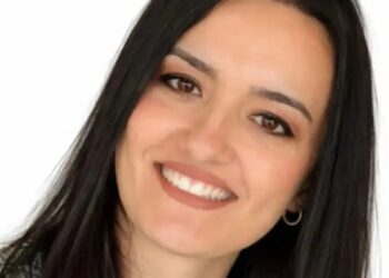 Την ώρα που θήλαζε ένιωσε αδιαθεσία η 35χρονη που ξεψύχησε – Πρόλαβε να ενημερώσει τον σύζυγό της πριν καταρρεύσει (video)