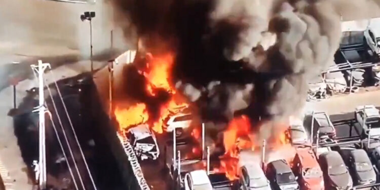 Τραγωδία: Πύρινη κόλαση από έκρηξη βυτιοφόρου – 4 νεκροί και 17 τραυματίες (video)