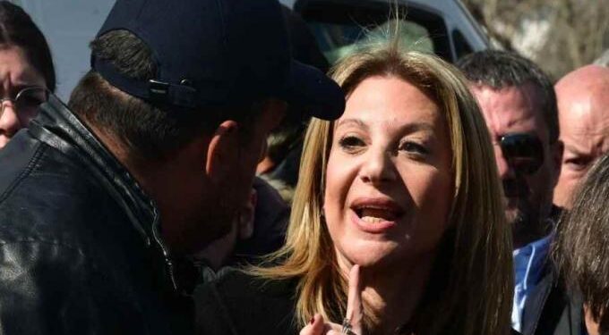 Ένταση Καρυστιανού με Ρούτσι – Είχε προετοιμάσει ομιλία για τα Τέμπη στο Σύνταγμα αλλά οι συγγενείς «είχαν μια άρνηση»