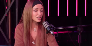 Ελένη Φουρέιρα: «Στην Αλβανία έφτιαχνε η μαμά μου το ψωμί, από φούρνο δεν είχα ξαναφάει στη ζωή μου – Παπούτσια παίρναμε από την λαϊκή και ό,τι μας έδιναν από την εκκλησία»