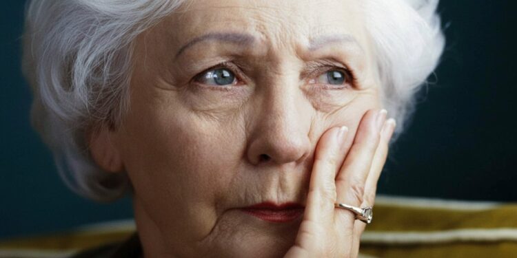 Alldaynews.gr Με τα νέα συμπεθέρια δεν τα βρίσκουμε καθόλου, πώς θα παντρέψουμε τα παιδιά μας αν δεν ταιριάζουν τα χνώτα μας;