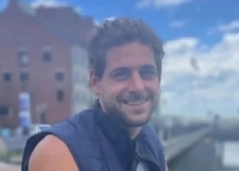 Θρήνος τον 33χρονο Γιάννη που πέθανε στον Ατλαντικό Ωκεανό – «Ήταν περήφανος Έλληνας που αγαπούσε τον τόπο του» (video)