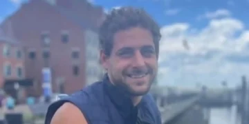 Θρήνος τον 33χρονο Γιάννη που πέθανε στον Ατλαντικό Ωκεανό – «Ήταν περήφανος Έλληνας που αγαπούσε τον τόπο του» (video)