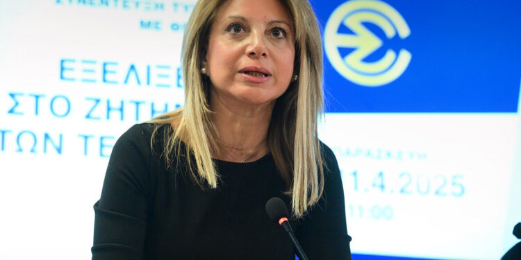 Μαρία Καρυστιανού για επίσκεψη Μητσοτάκη στην Τουρκία: «Πυρά» στην κυβέρνηση για ιστορική «τεμενάδα» στην Άγκυρα και «Πρέσπες του Αιγαίου»