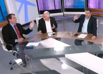 Χαμός με Καιρίδη και Κατσώτη στον αέρα: «Θα μας στείλετε φυλακή» -«Θα σας στείλουμε να δουλέψετε»