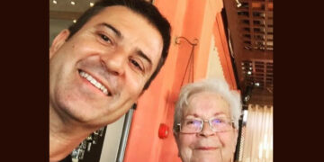 «Ηταν ο μοναδικός ήρωας που γνώρισα στη ζωή μου» – Ραγίζει καρδιές η συγκινητική ανάρτηση του Παναγιώτη Στάθη για τον θάνατο της μητέρας του