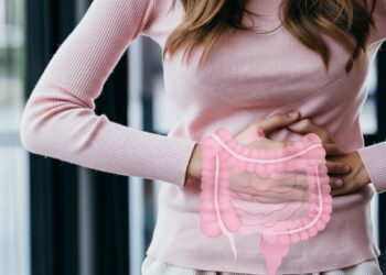 Καρκίνος του παχέος εντέρου: Αναγνωρίστε δύο προειδοποιητικά σημάδια όταν τρώτε