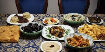 Alldaynews.gr Καθαρά Δευτέρα 2026: Τραπέζι με Σαρακοστιανά μέχρι 25 ευρώ – Τι μπορείτε να αγοράσετε