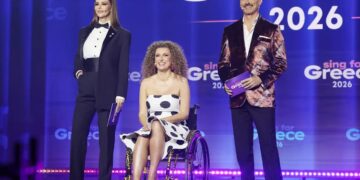 Κατερίνα Βρανά: Η γυναίκα που γέλασε στον θάνατο και σπάει τα ταμπού της αναπηρίας