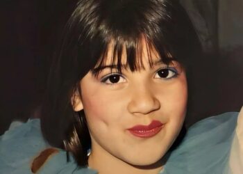 Πασίγνωστη Ελληνίδα μικρή, μελαχρινή και με αφέλειες – Σήμερα είναι μια από τις πιο εντυπωσιακές και επιτυχημένες γυναίκες στην Ελλάδα