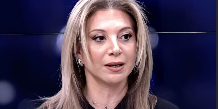 Καρυστιανού: «Αν κατέβουμε στις εκλογές στόχος είναι να είμαστε πρώτο κόμμα»