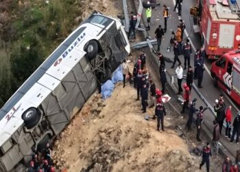 Τροχαίο δυστύχημα με λεωφορείο στην Αττάλεια, 9 νεκροί, 26 τραυματίες