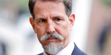 Παύλος Ντε Γκρες: Απαντά για πρώτη φορά αν θα είναι υποψήφιος στις εκλογές; – Η συνέντευξη στον Χατζηνικολάου